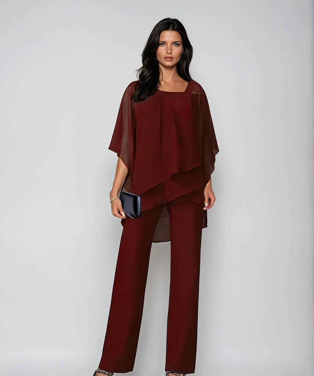 Elena – Completo Due Pezzi con Design a Strati